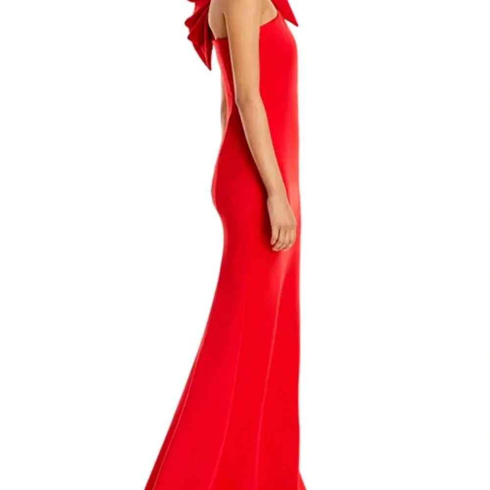 AQUA Red One-Shoulder Scuba Gown | Size 8 | Ruffle Shoulder Formal Dress - Picture 4 of 12